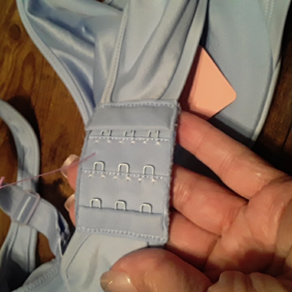 NWOT Bali 38D Gorgeous Blue/periwinkle Comfy Straps Unpadded underwire Bra - Picture 8 of 12